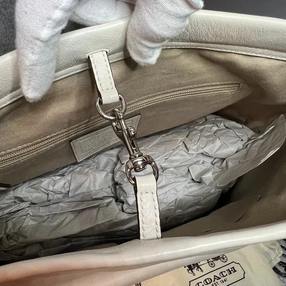 Coach Shoulder Bucket Tote with Dust Bag - NEW - Picture 5 of 11